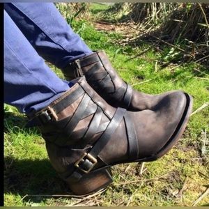 Freebird Sammi leather booties size 7